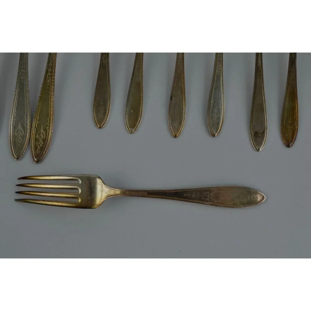 WM A Rogers Debutante 1847 Silverplate Antique Vintage Silverware Flatware Set o